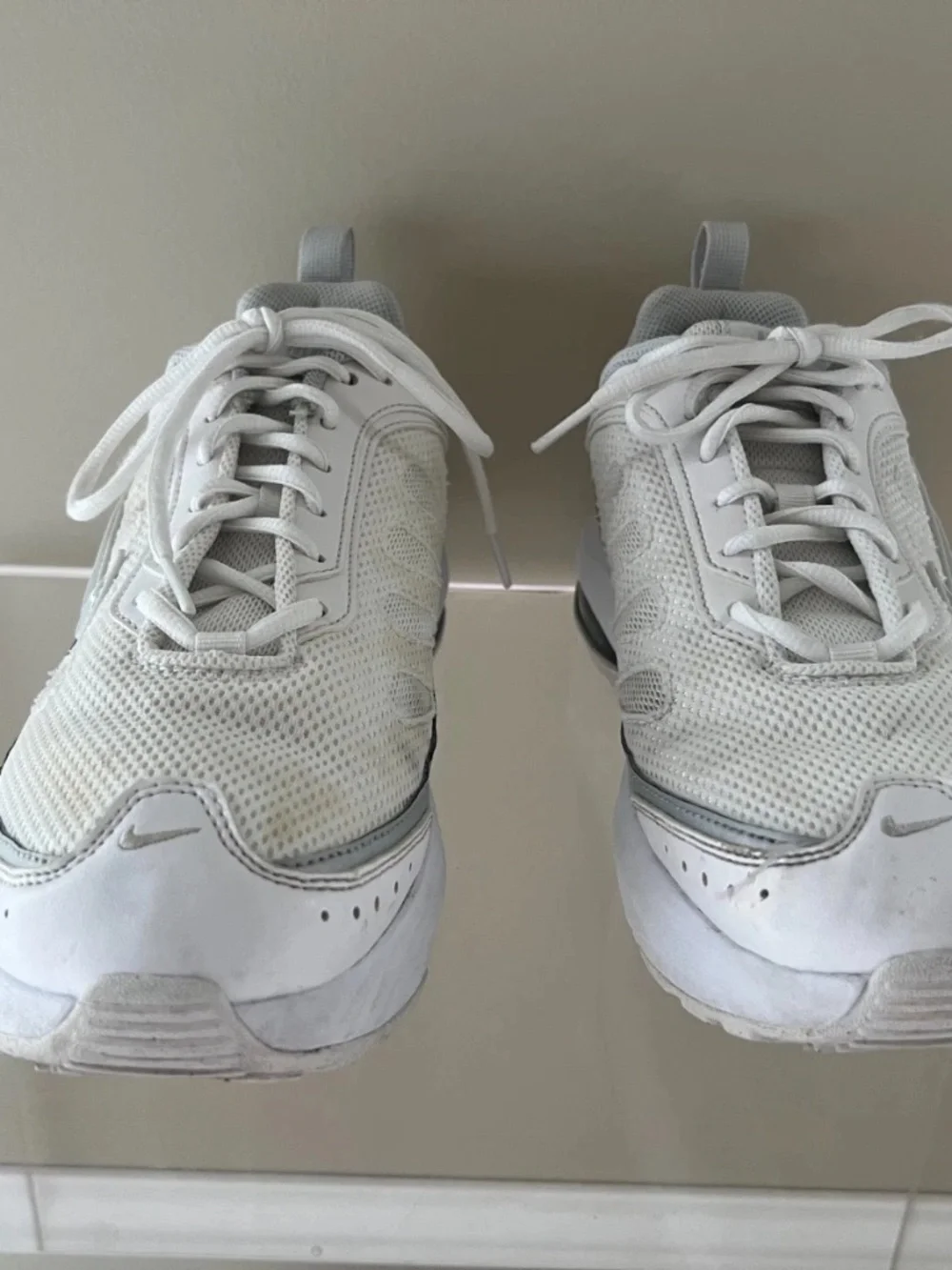 Nike Air Max Womens Size 10 White Pure Platinum
